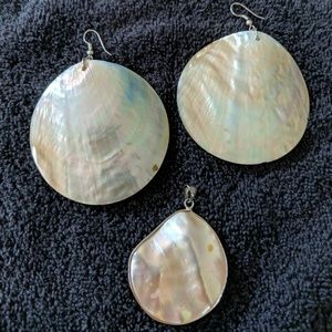 Vintage bundle: shell earrings & matching pendant